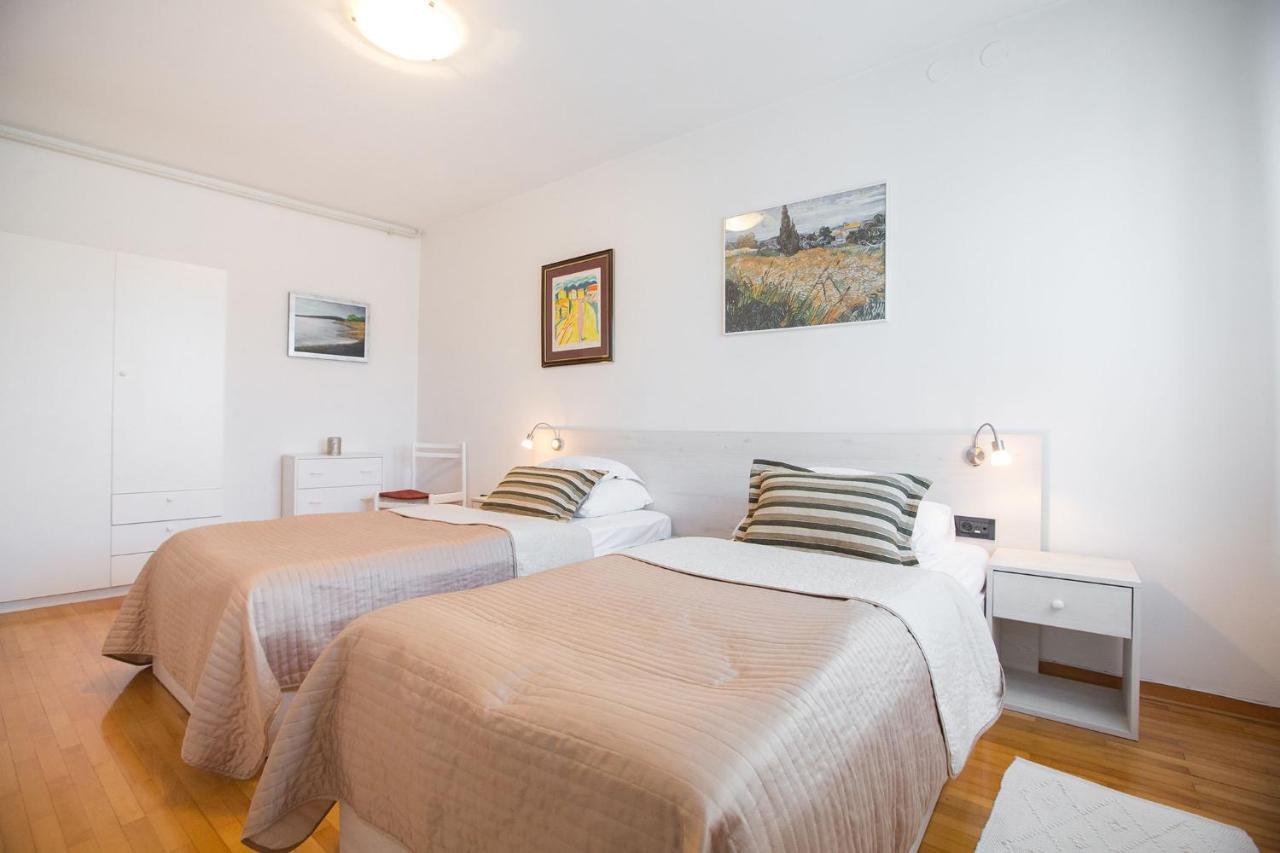 Penthouse With Private Parking